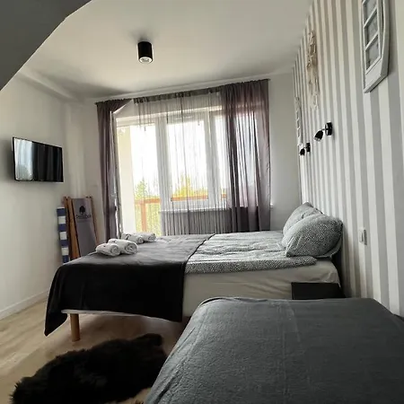 Port Royal Debina * Debina (Ustka)