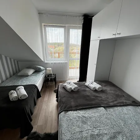 Port Royal Debina * Debina (Ustka)