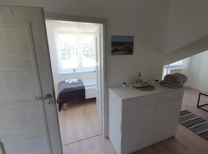 Port Royal Debina * Debina (Ustka)