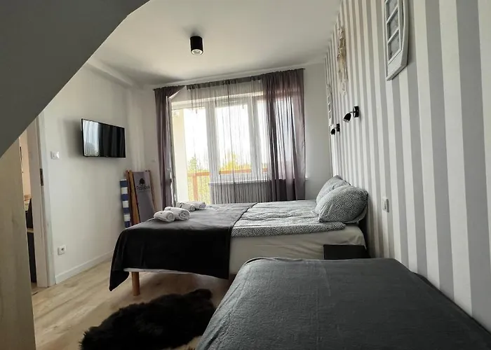 Port Royal Debina * Debina (Ustka)